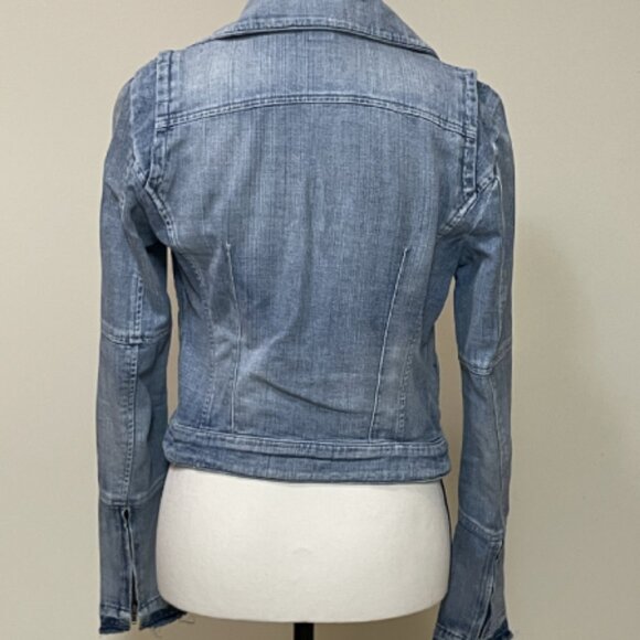 Guess denim moto jacket ASO Lydia Martin - Picture 4 of 11